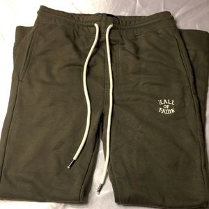 Men’s Hall of Fame joggers